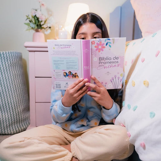 Biblia de Promesas para Niñas NTV – Tapa Dura